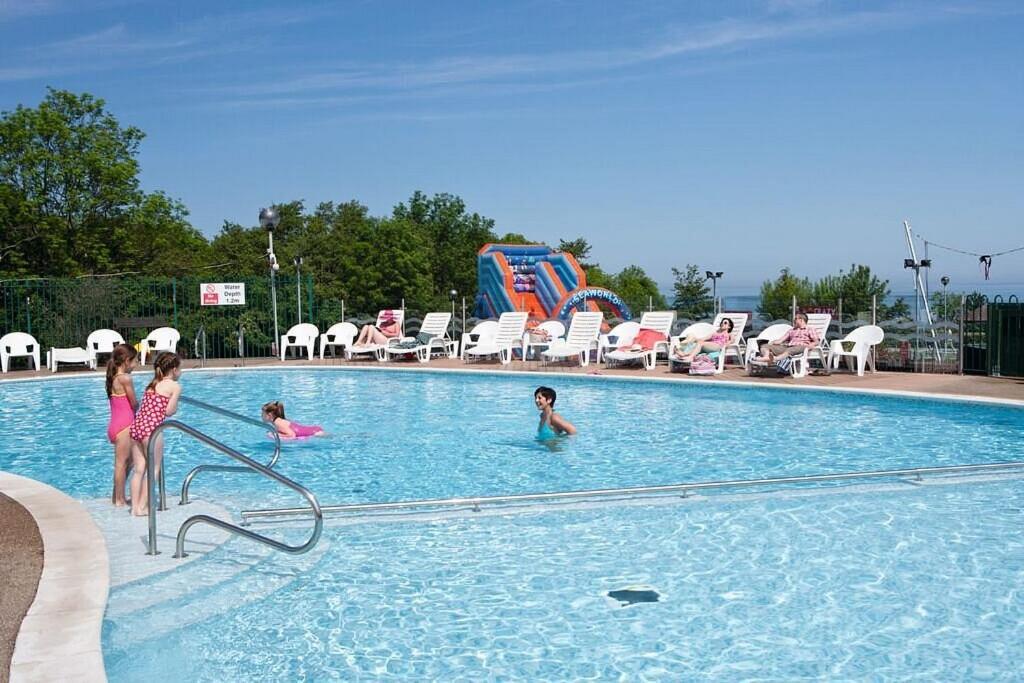 Sea La Vie Lodge Нюкий Екстериор снимка